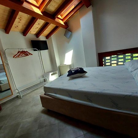 Agriturismo Azienda Agricola Ferrari M.Rita Pozza Dış mekan fotoğraf